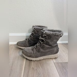 Sorel Women's Snow Boots-size 8.5
